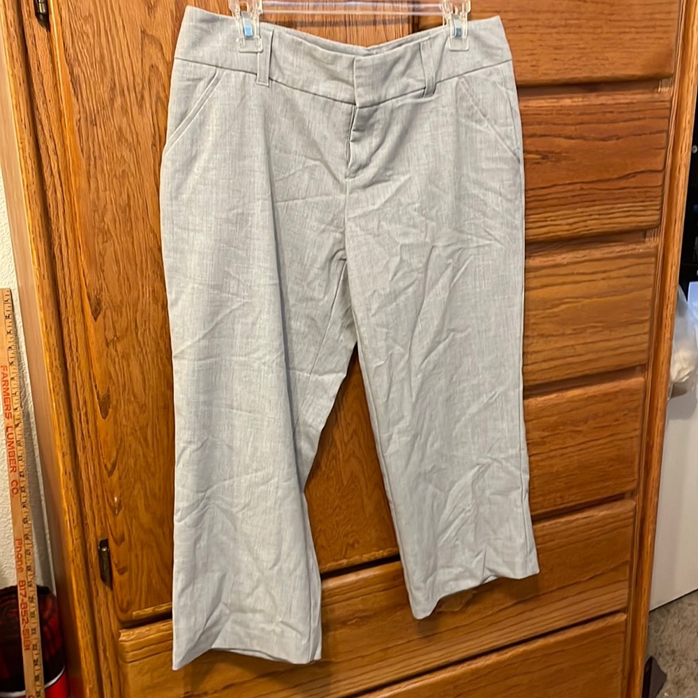 Women’s crop pants